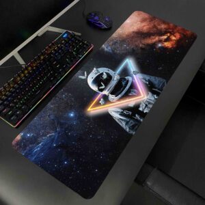 Lót chuột cỡ lớn 80×30 Phi hành gia có tam giác ở cổ